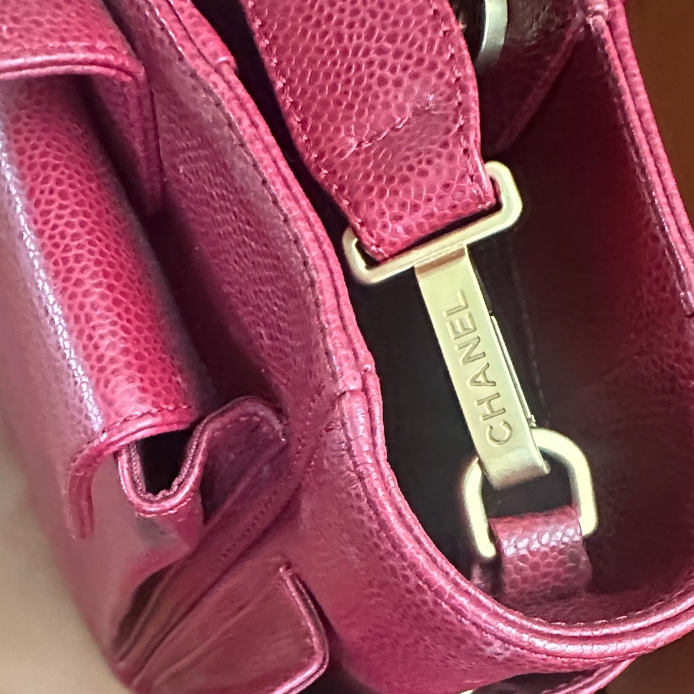CHANEL Deep Red Leather Tote - Picture 10 of 12